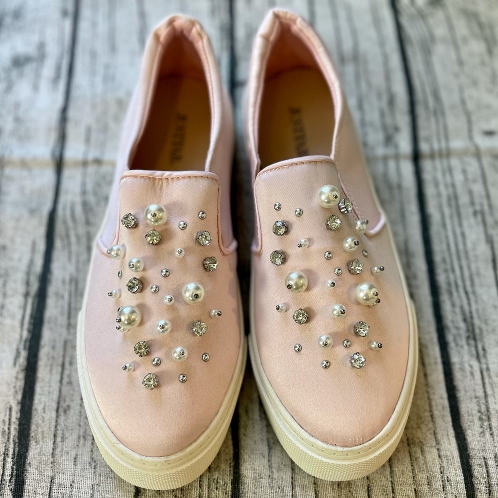 Pink slip-on shoes